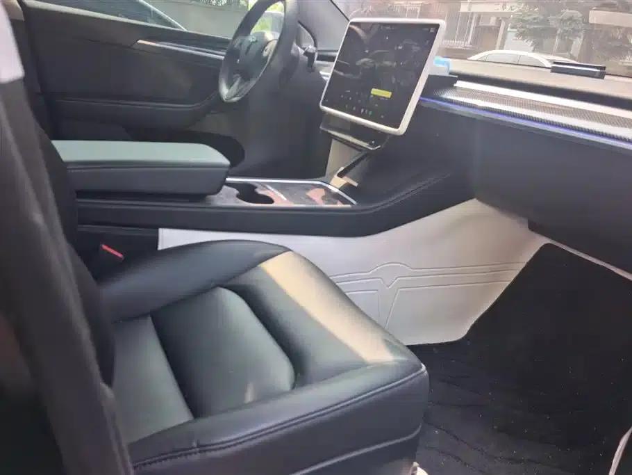 Model Y 2024 Rear-Wheel Drive — миниатюра 8