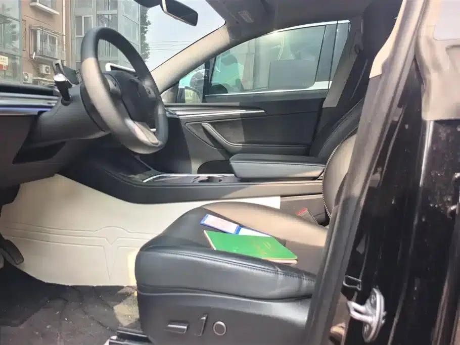 Model Y 2024 Rear-Wheel Drive — миниатюра 9