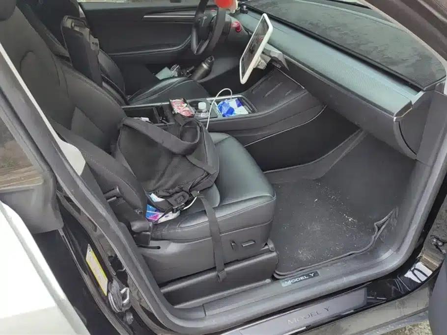 Model Y 2022 Rear-Wheel Drive — миниатюра 8
