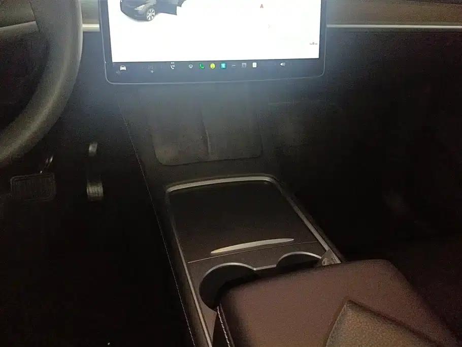 Model Y 2021 Standard Range Rear-Wheel Drive — миниатюра 16