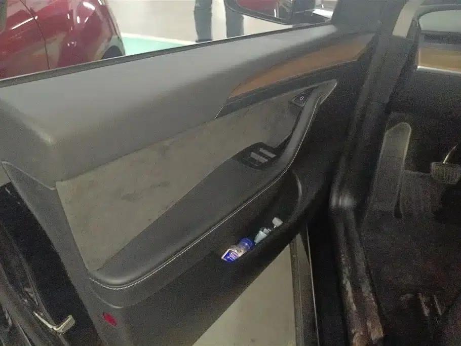 Model Y 2021 Standard Range Rear-Wheel Drive — миниатюра 7