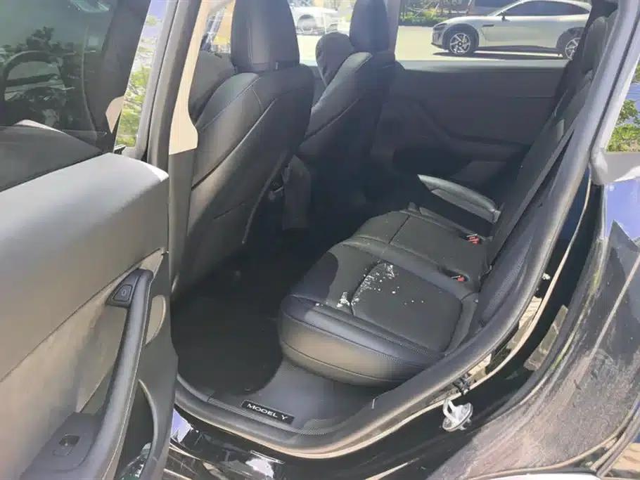 Model Y 2022 Facelift Rear-Wheel Drive Version — миниатюра 11