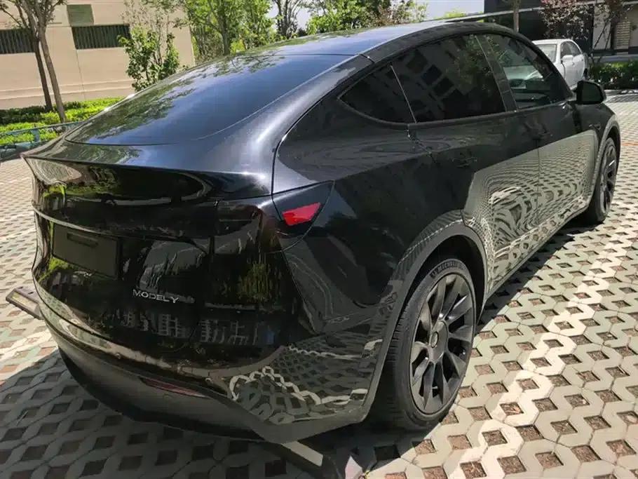 Model Y 2022 Facelift Rear-Wheel Drive Version — миниатюра 3