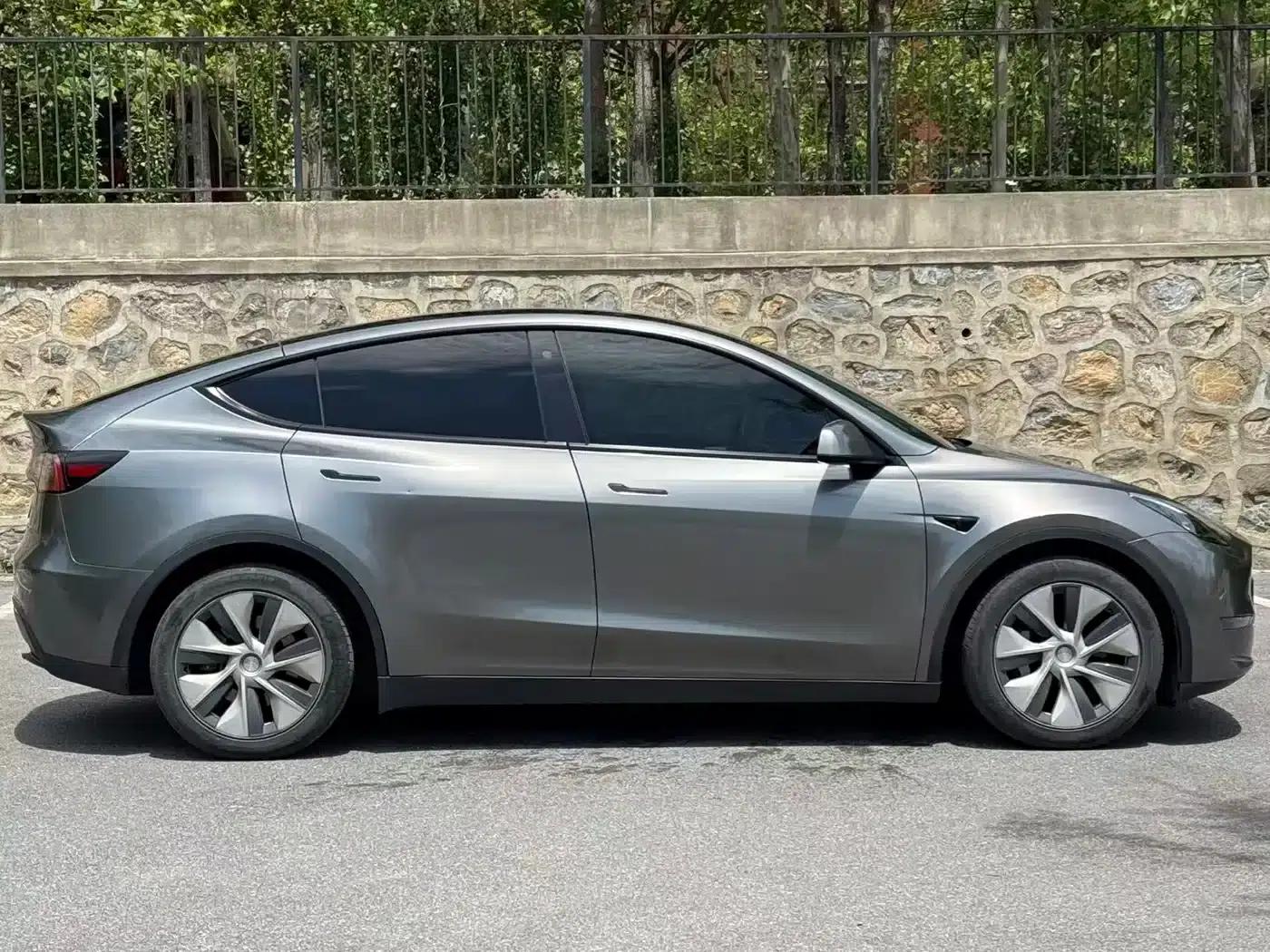 Model Y 2021 Facelift II - Long Range All-Wheel Drive — миниатюра 3