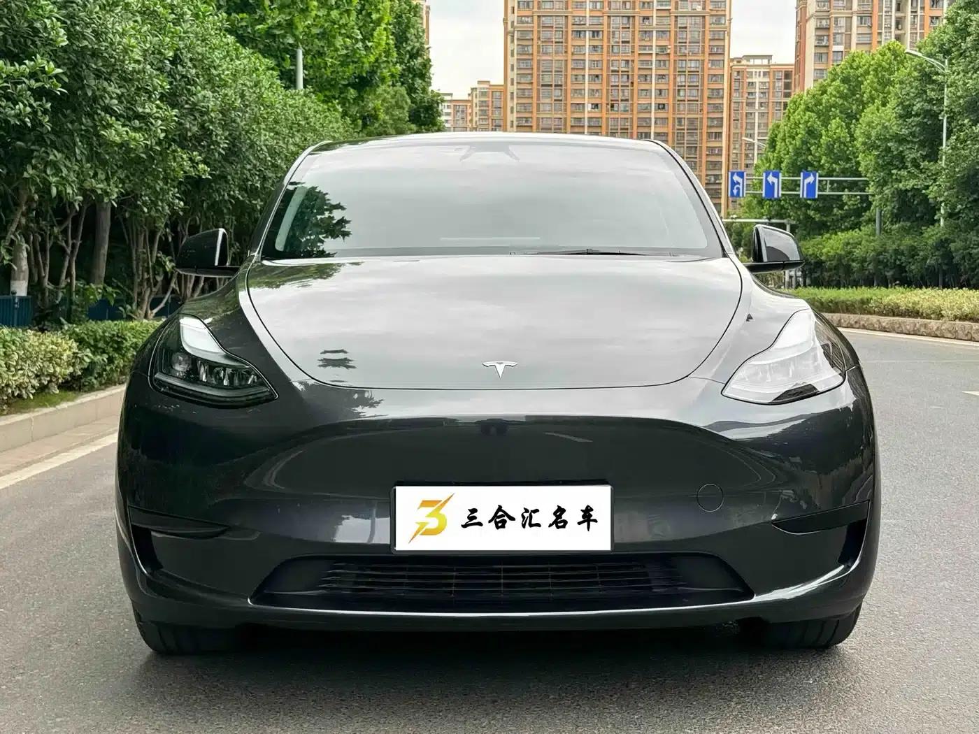 Model Y 2024 Rear-Wheel Drive — миниатюра 2