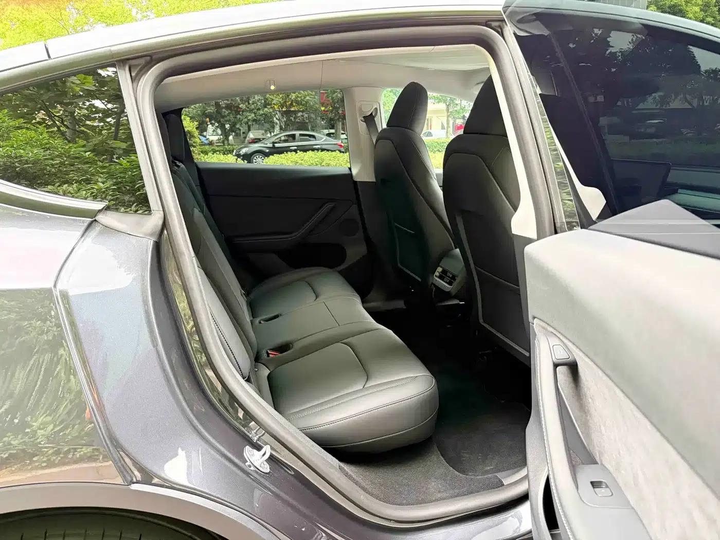 Model Y 2024 Rear-Wheel Drive — миниатюра 12