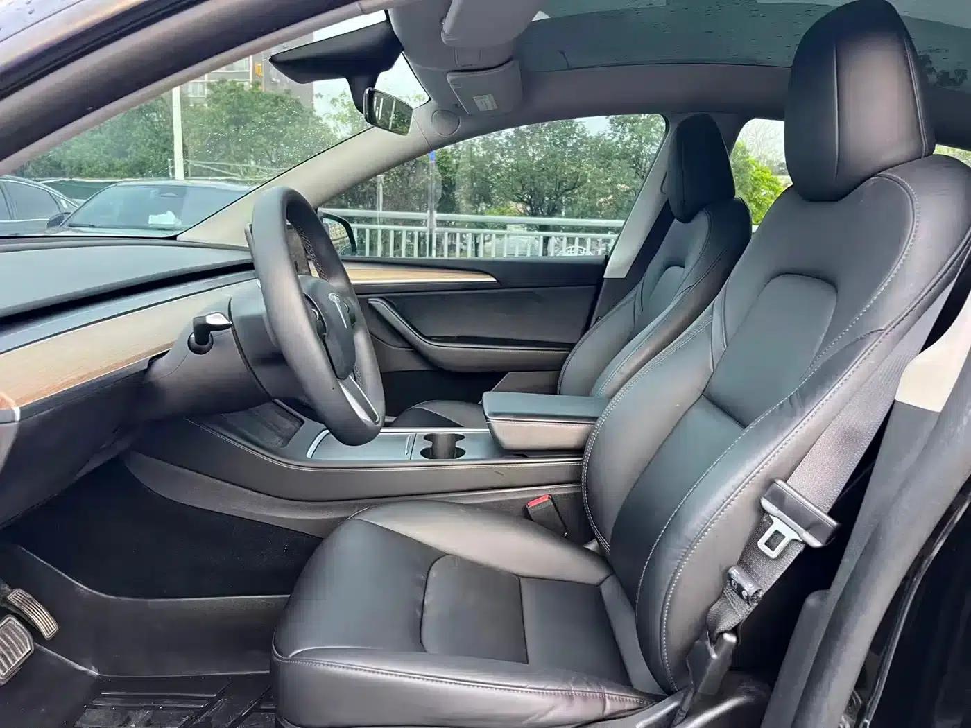 Model Y 2023 Rear-Wheel Drive — миниатюра 4
