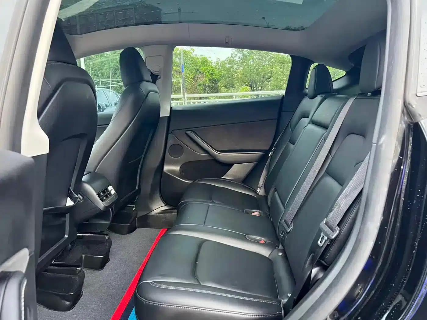 Model Y 2023 Rear-Wheel Drive — миниатюра 6