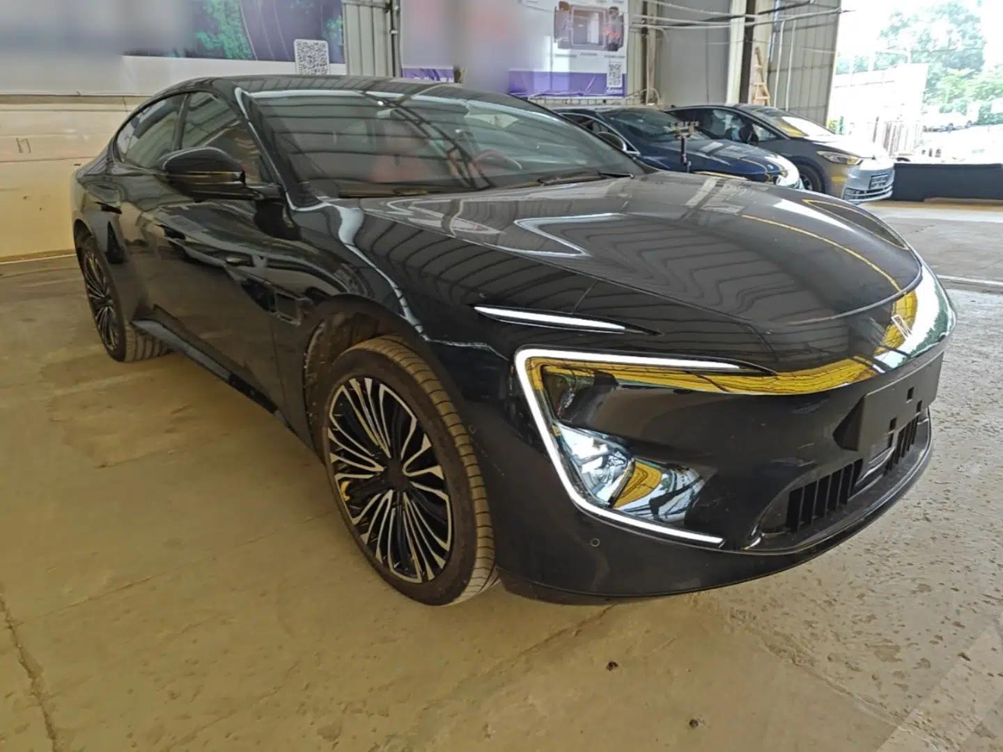 Avatr 12 2025 Updated Ultra All-Electric Four-Wheel Drive — миниатюра 3