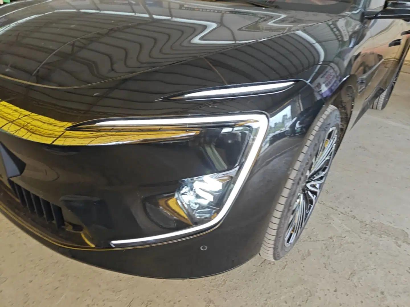 Avatr 12 2025 Updated Ultra All-Electric Four-Wheel Drive — миниатюра 9