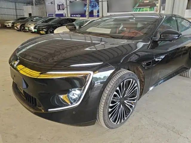 Avatr 12 2025 Updated Ultra All-Electric Four-Wheel Drive