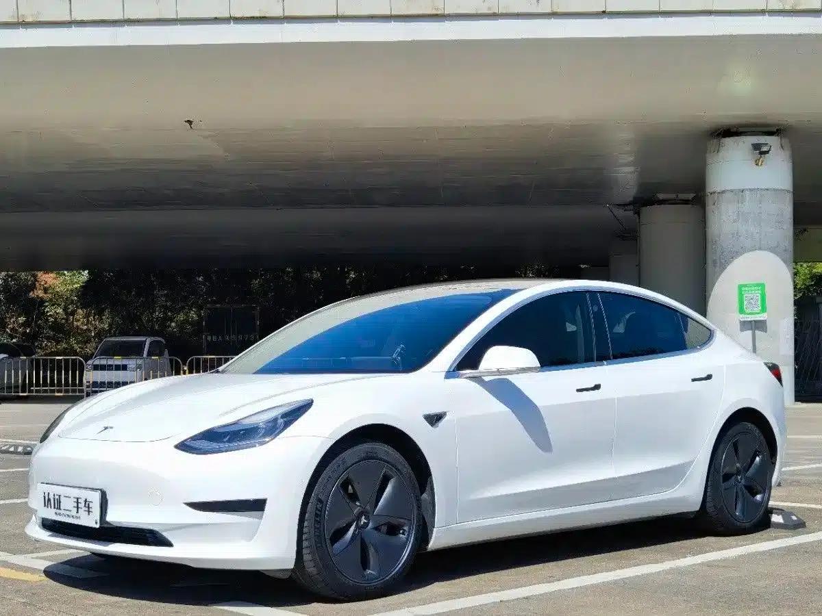 Model 3 2020 Facelift Standard Range Rear-Wheel Drive Upgrade — миниатюра 1