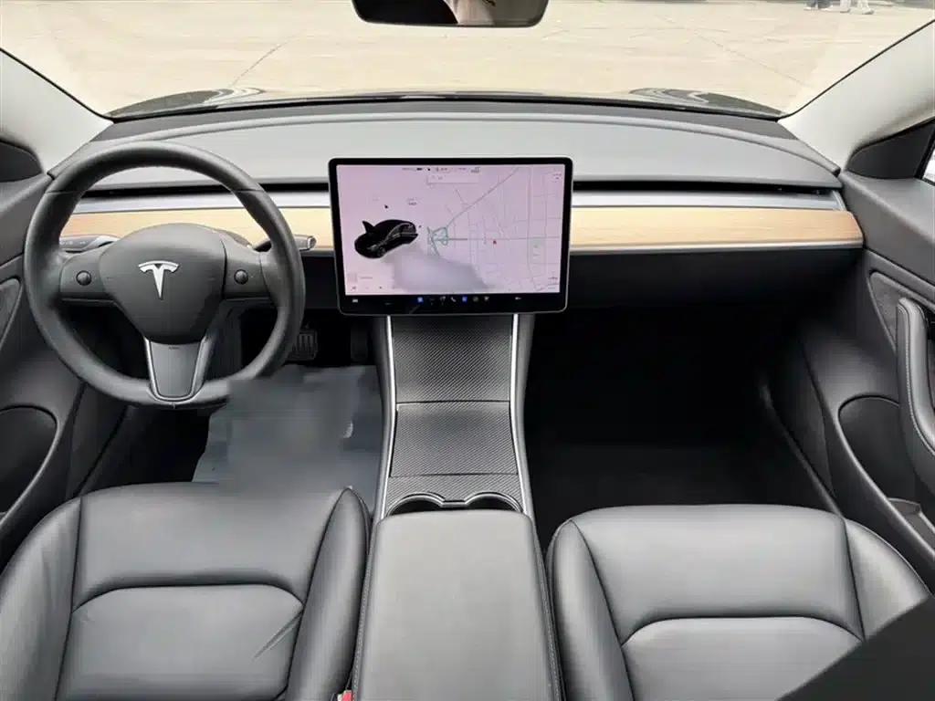 Imported 2019 Model 3 Long Range Rear-Wheel Drive — миниатюра 14