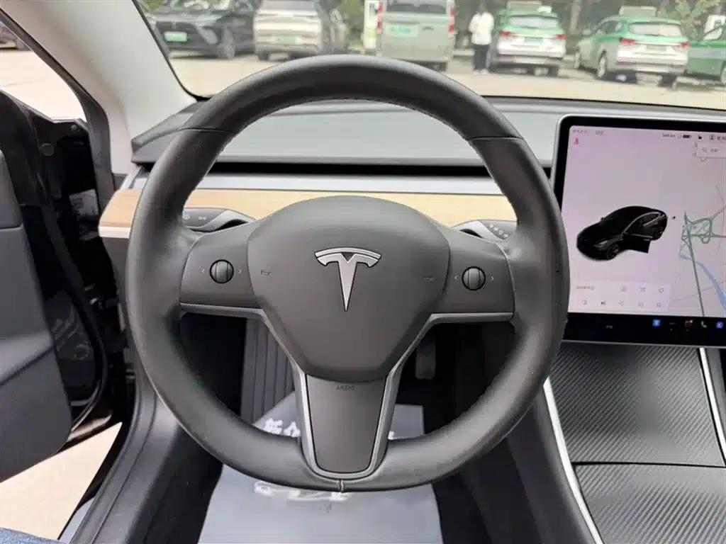 Imported 2019 Model 3 Long Range Rear-Wheel Drive — миниатюра 3