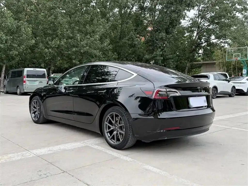 Imported 2019 Model 3 Long Range Rear-Wheel Drive — миниатюра 23
