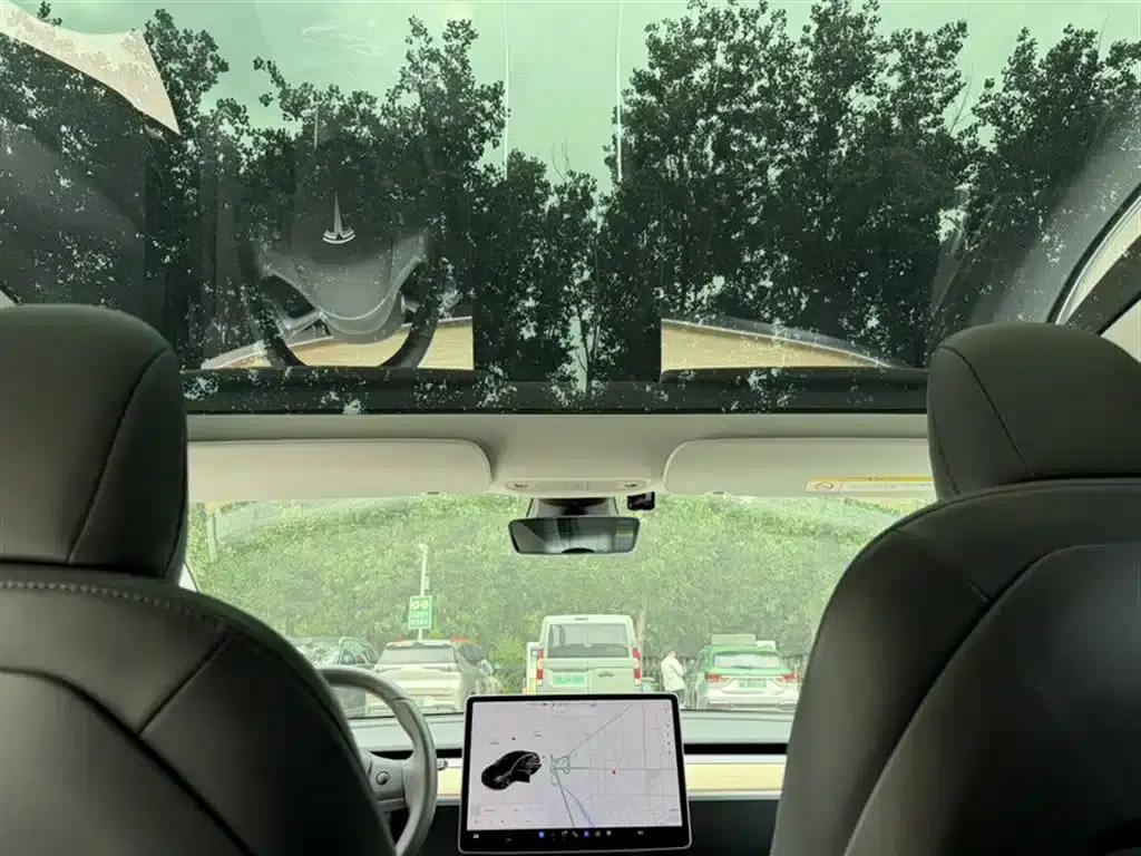Imported 2019 Model 3 Long Range Rear-Wheel Drive — миниатюра 9