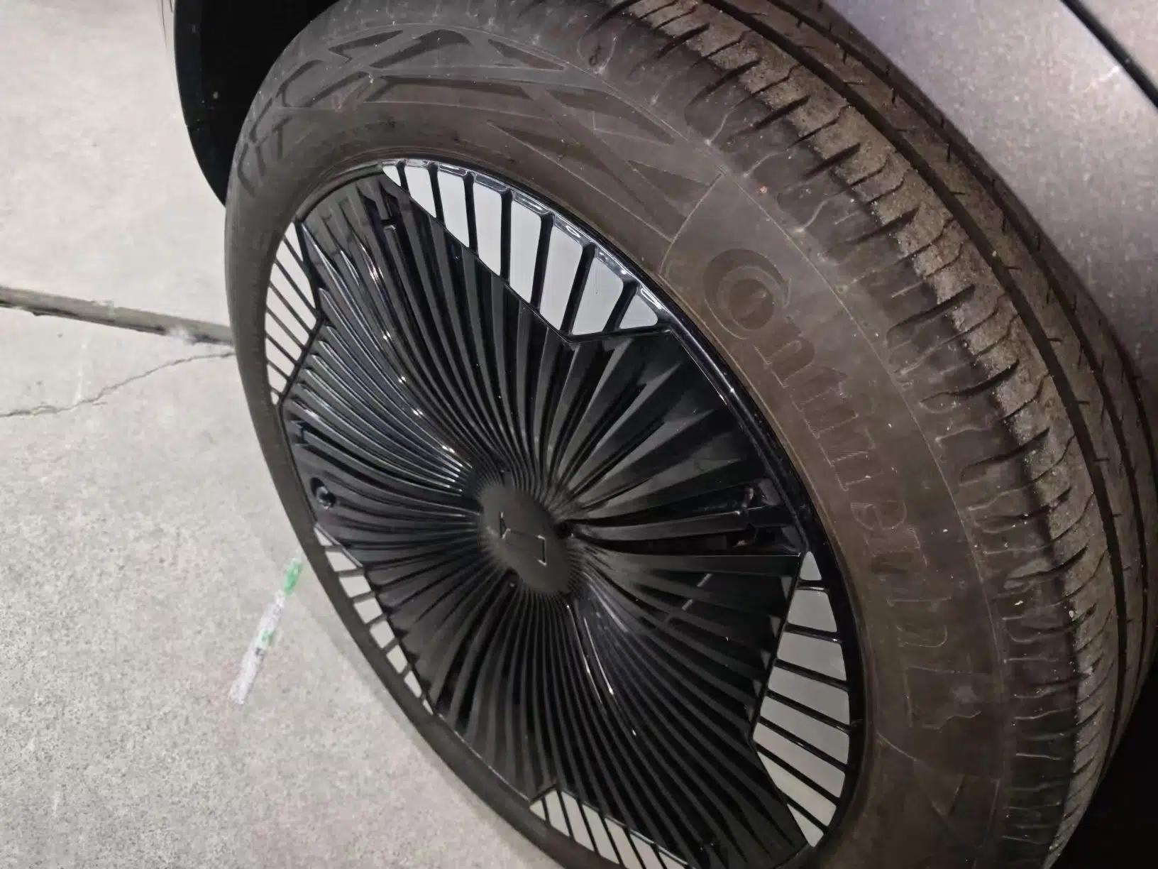 Avatr 11 2023 Harmony 90-degree Rear-wheel Drive Edition — миниатюра 10