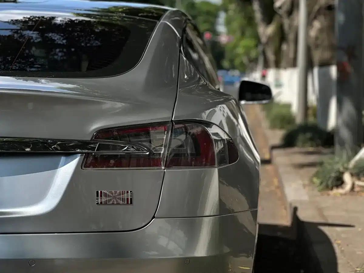 2016 Model S 60 — миниатюра 11