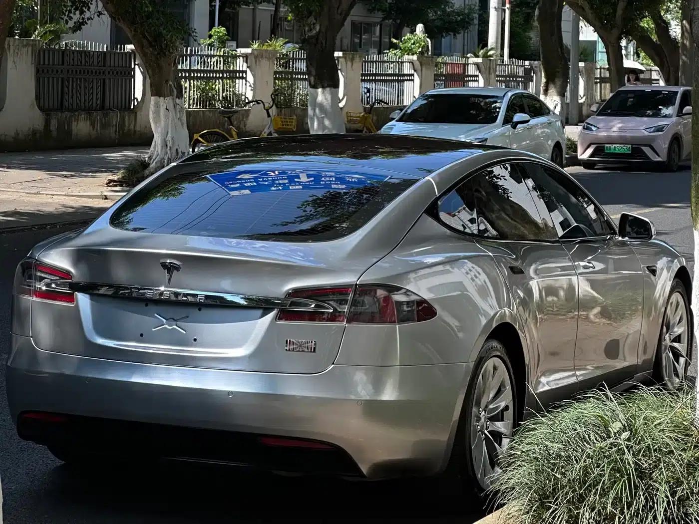 2016 Model S 60 — миниатюра 3