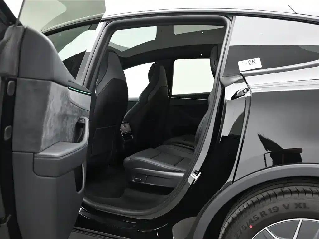 Model Y L 2025 Long Range All-Wheel Drive — миниатюра 13