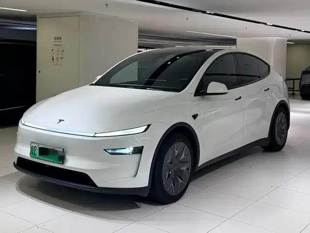 Model Y L 2025 Long Range All-Wheel Drive