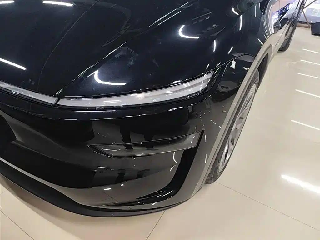 Model Y L 2025 Long Range All-Wheel Drive — миниатюра 24