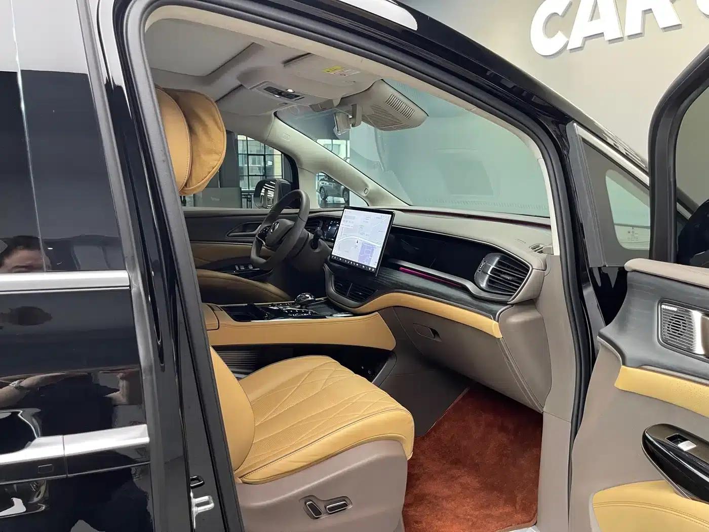 Denza D9 2022 DM-i 970 AWD Flagship Edition — миниатюра 14