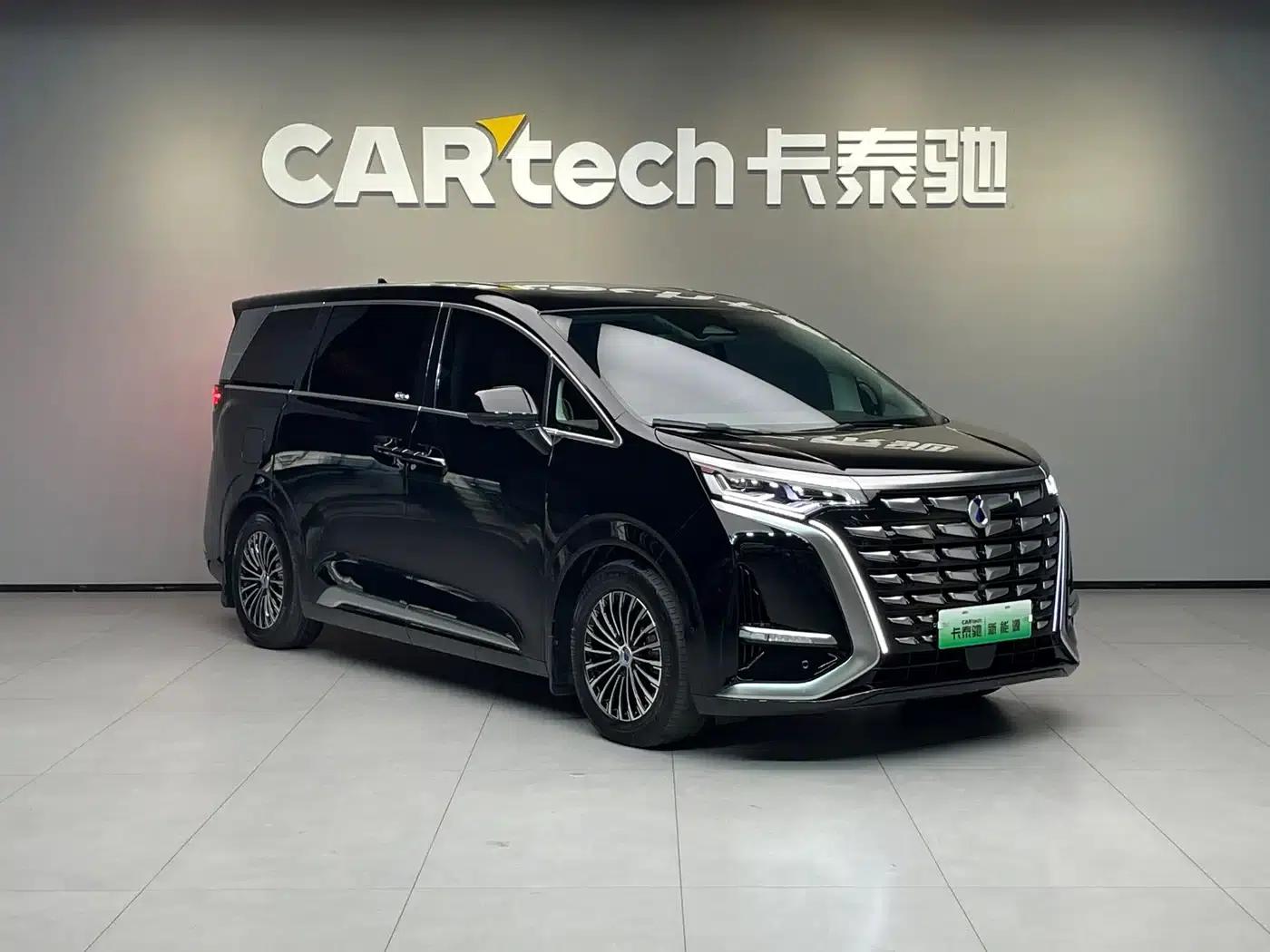 Denza D9 2022 DM-i 970 AWD Flagship Edition — миниатюра 3