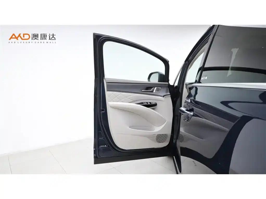 Denza D9/1.5T/2022/DM-i 970 4WD Premium Edition — миниатюра 11