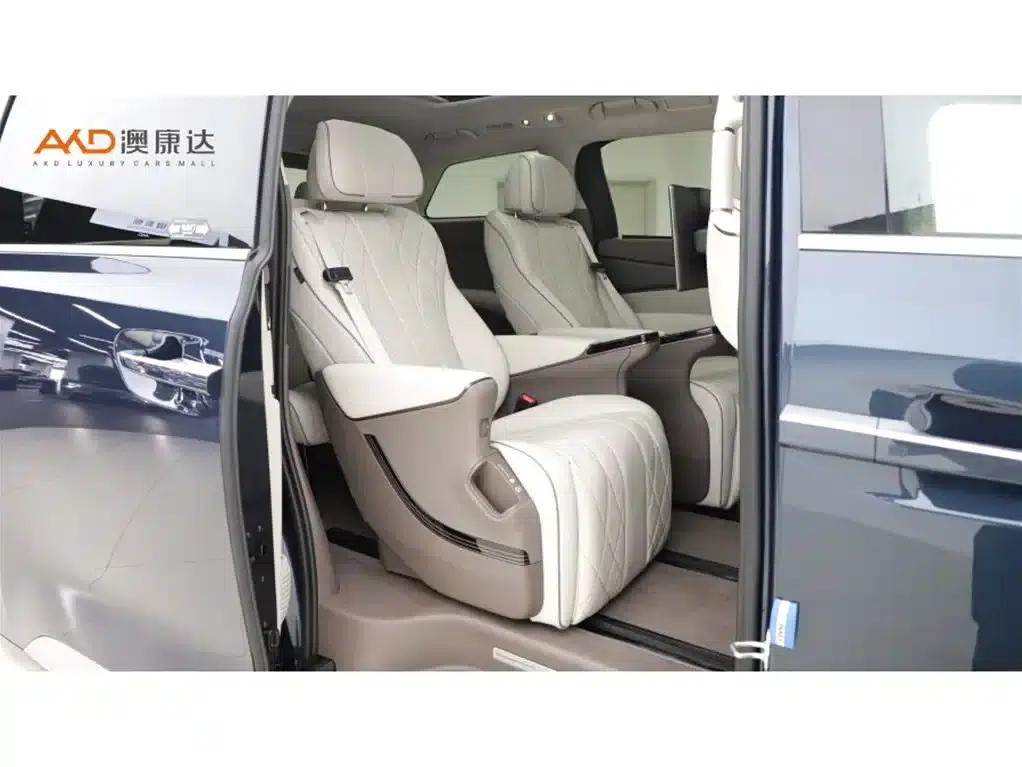 Denza D9/1.5T/2022/DM-i 970 4WD Premium Edition — миниатюра 8