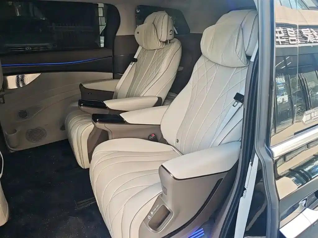 Denza D9 2022 DM-i 1040 Premium — миниатюра 17