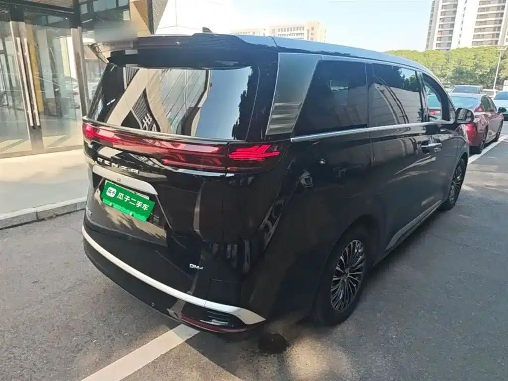 Denza D9 2022 DM-i 1040 Premium — миниатюра 7