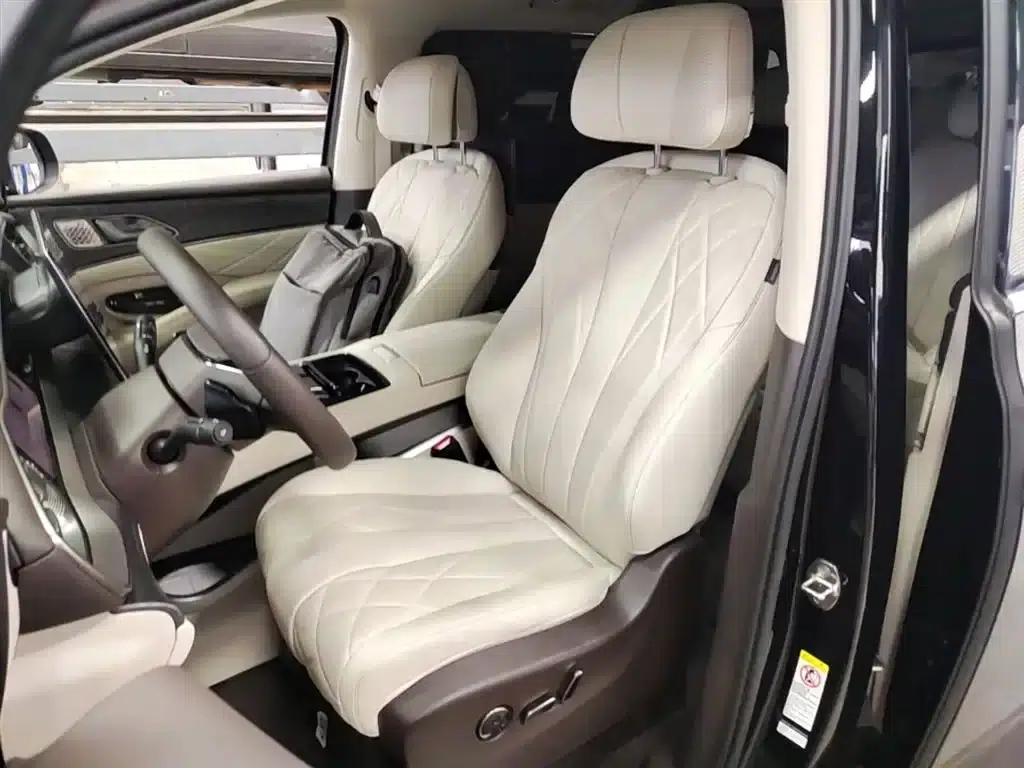 Denza D9 2025 DM-i Smart Driving Edition 1020 AWD Premium — миниатюра 15