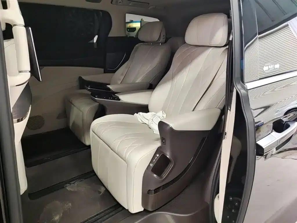 Denza D9 2025 DM-i Smart Driving Edition 1020 AWD Premium — миниатюра 17