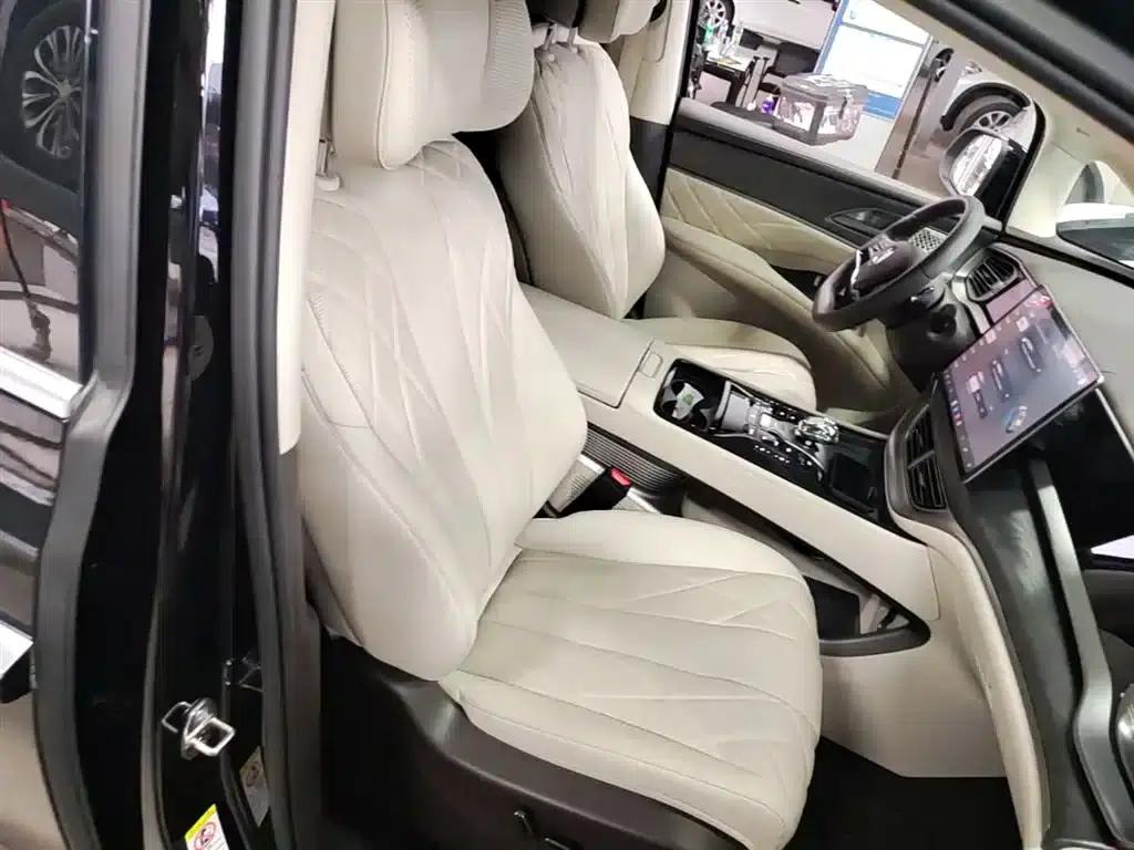 Denza D9 2025 DM-i Smart Driving Edition 1020 AWD Premium — миниатюра 25