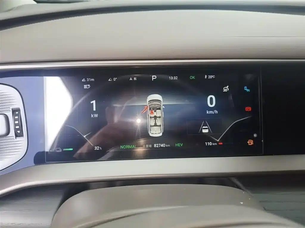 Denza D9 2022 DM-i 970 4WD Premium Edition — миниатюра 12