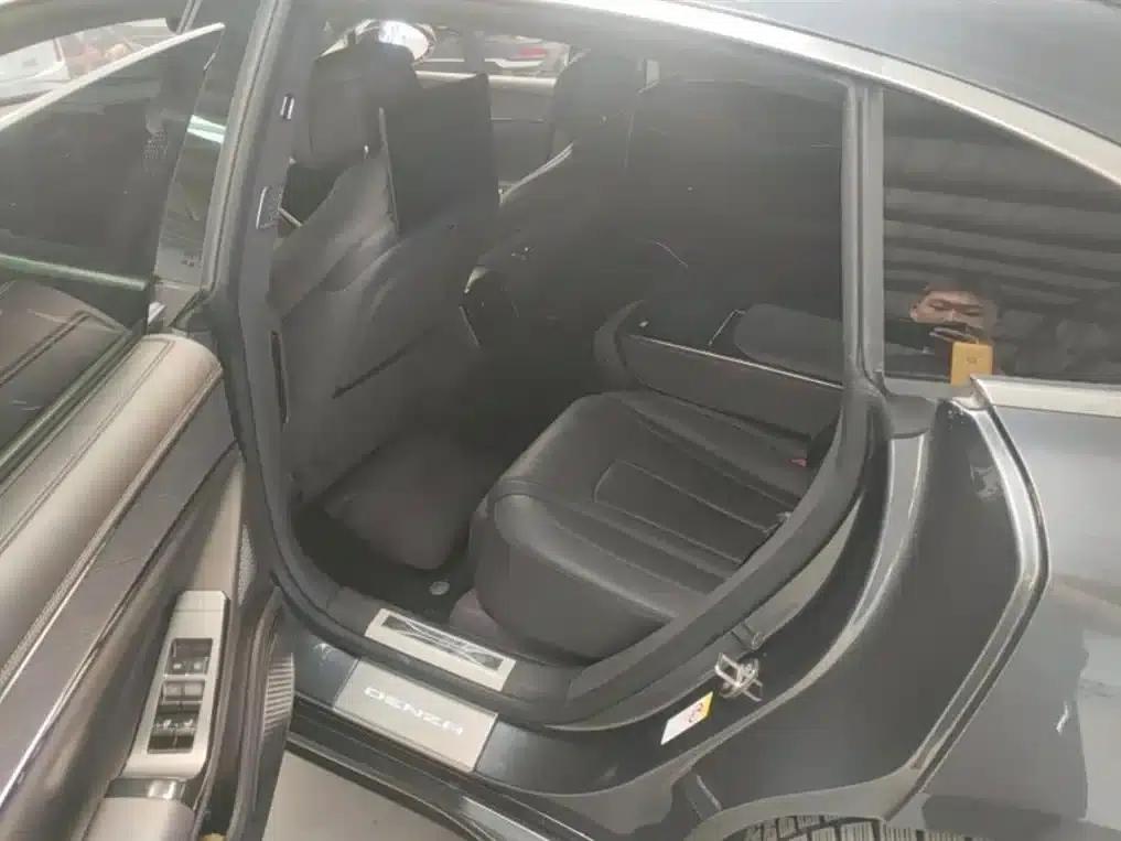 Denza Z9 2024 Model, 1100km Range, 4WD Ultra Edition — миниатюра 8