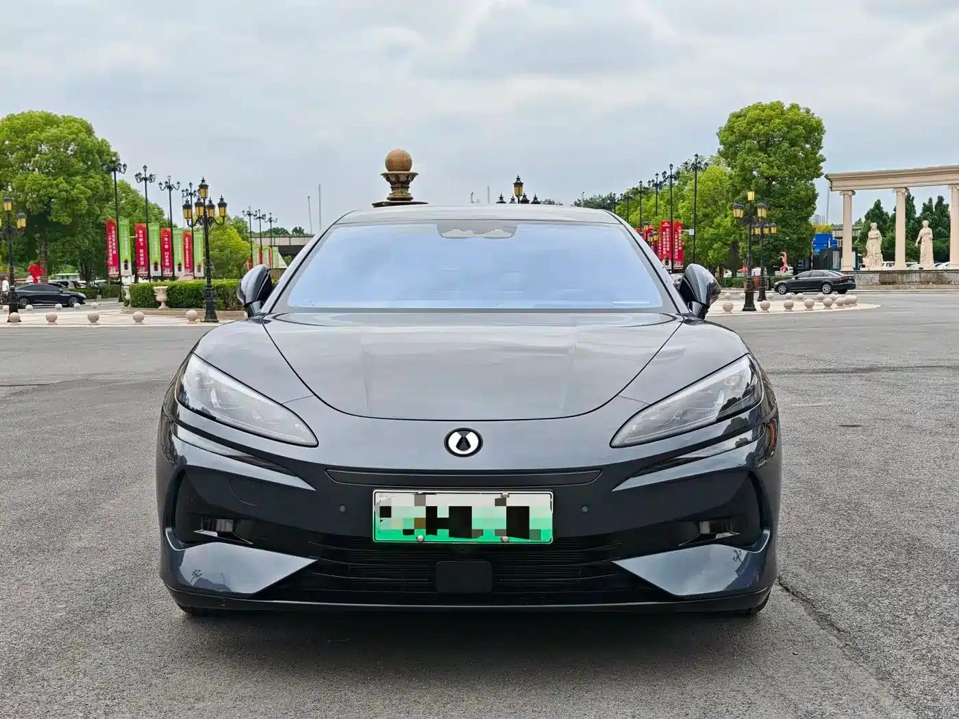 Denza Z9 2024 Model, 1100km Range, 4WD Ultra Edition — миниатюра 2