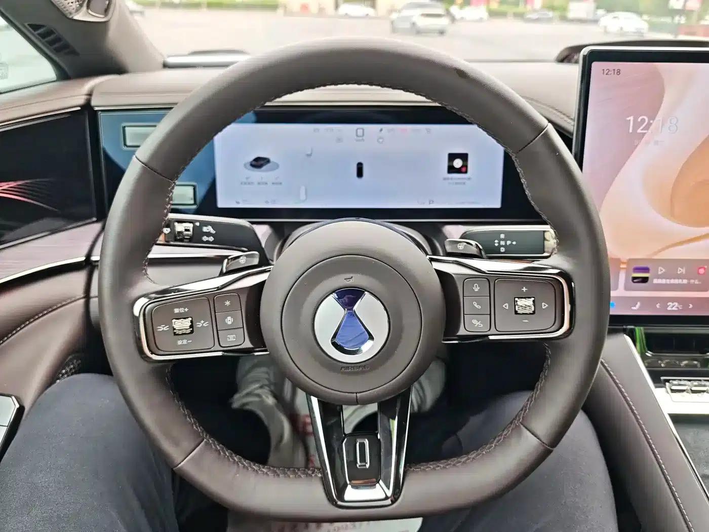 Denza Z9 2024 Model, 1100km Range, 4WD Ultra Edition — миниатюра 12