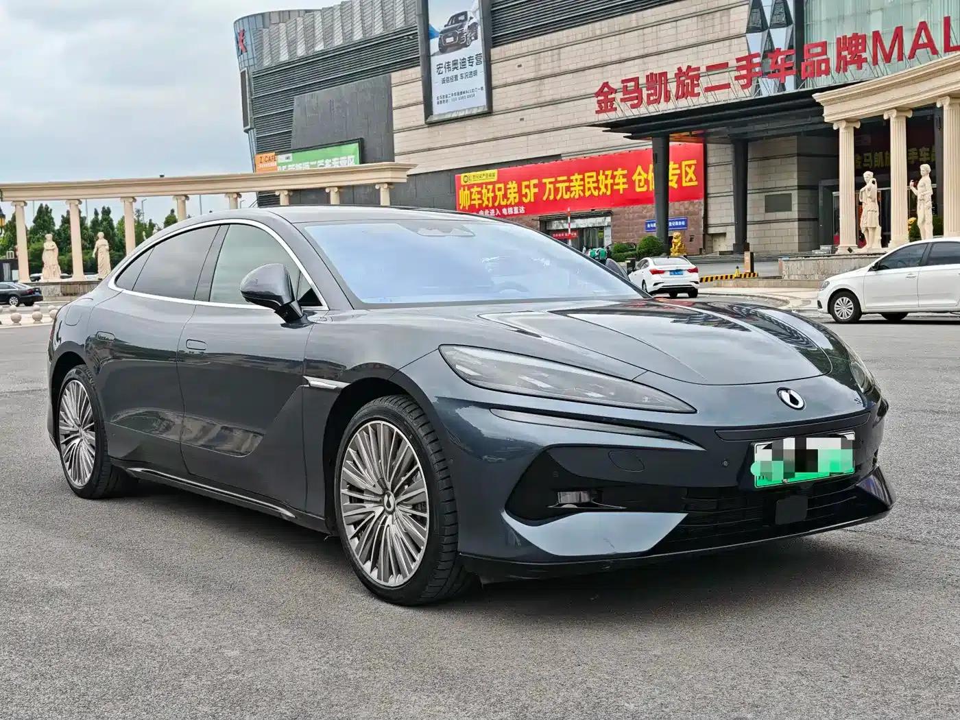 Denza Z9 2024 Model, 1100km Range, 4WD Ultra Edition — миниатюра 3