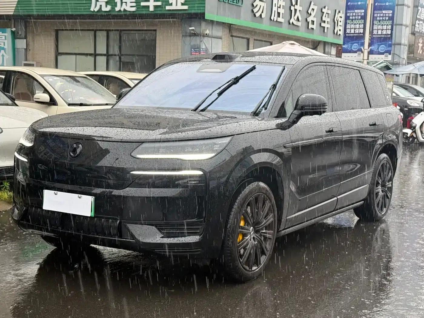Denza N9 2025 Premium Edition — миниатюра 1