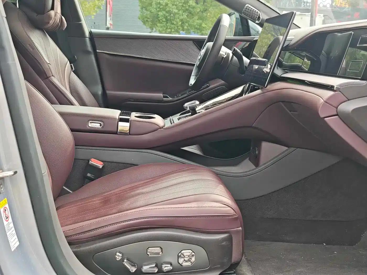 Denza Z9 GT 2024 1100 AWD Ultra Edition — миниатюра 13