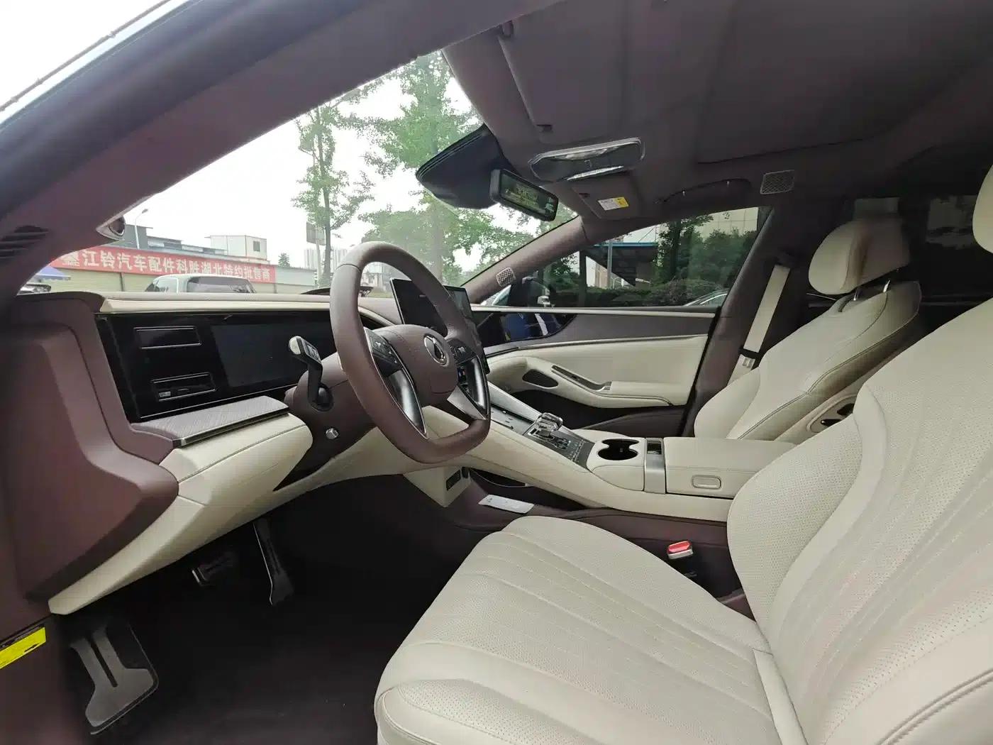 Denza Z9 GT 2024 1100 AWD Ultra Edition — миниатюра 10