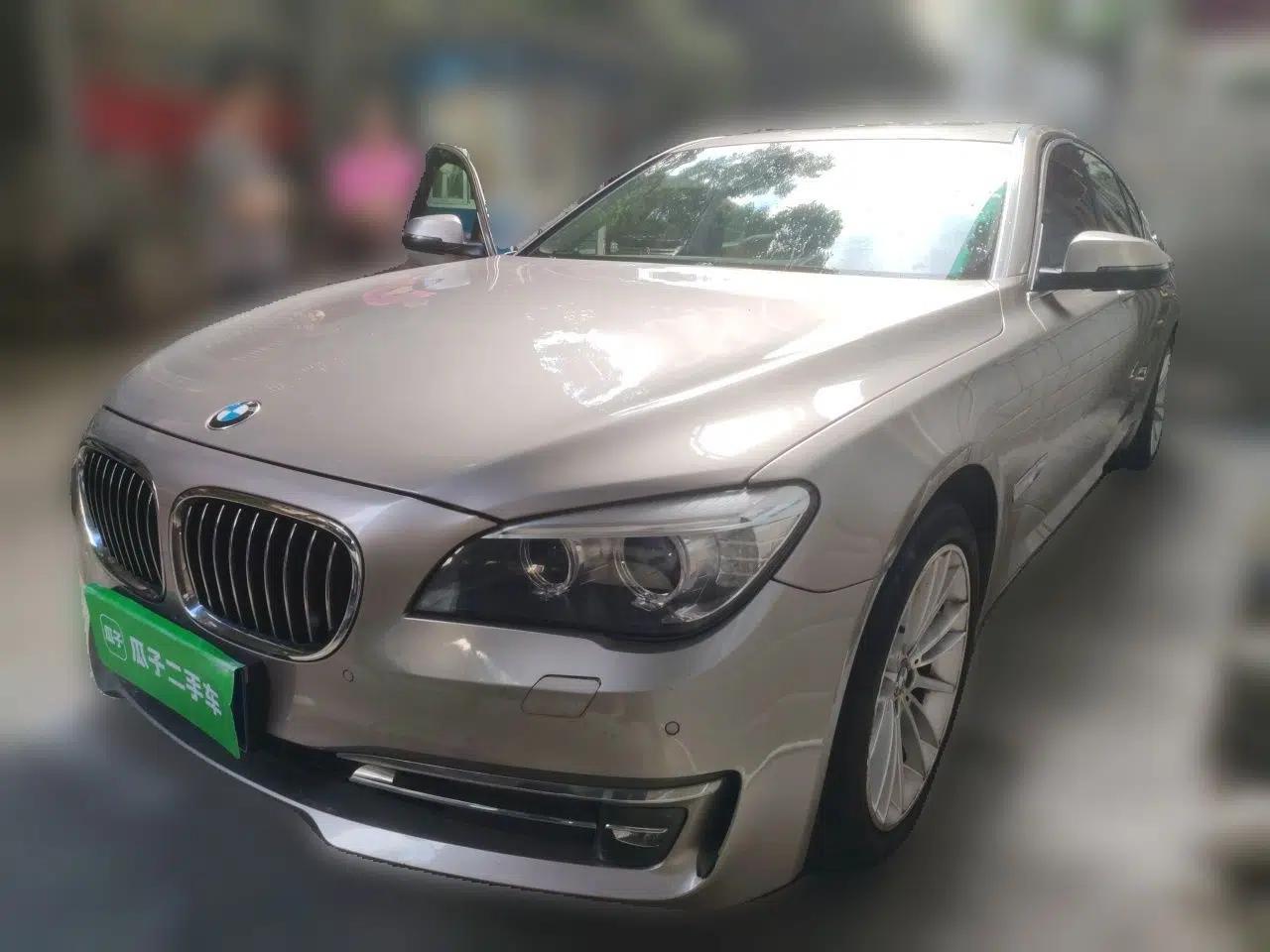 BMW 7 Series 2014 730Li Premium Edition — миниатюра 1