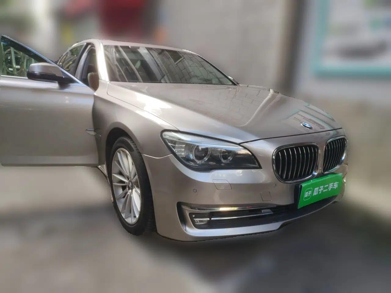 BMW 7 Series 2014 730Li Premium Edition — миниатюра 3