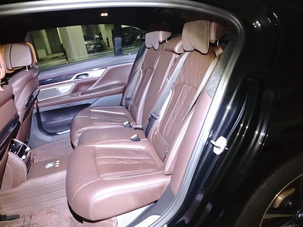 BMW 7 Series 2019 Restyled 730Li M Sport Package — миниатюра 18