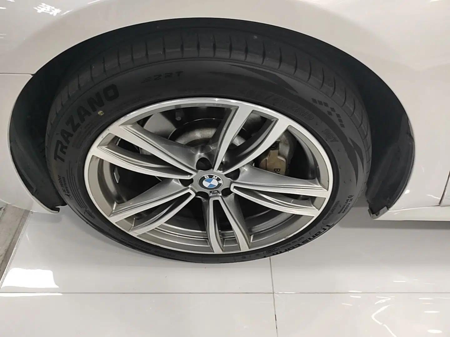 BMW 7 Series 2018 730Li Leading Model M Sport Package — миниатюра 8