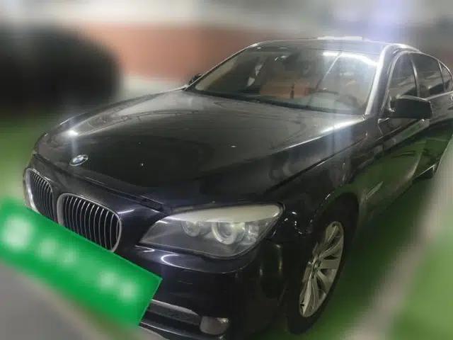 BMW 7 Series 2009 740Li Leading Model