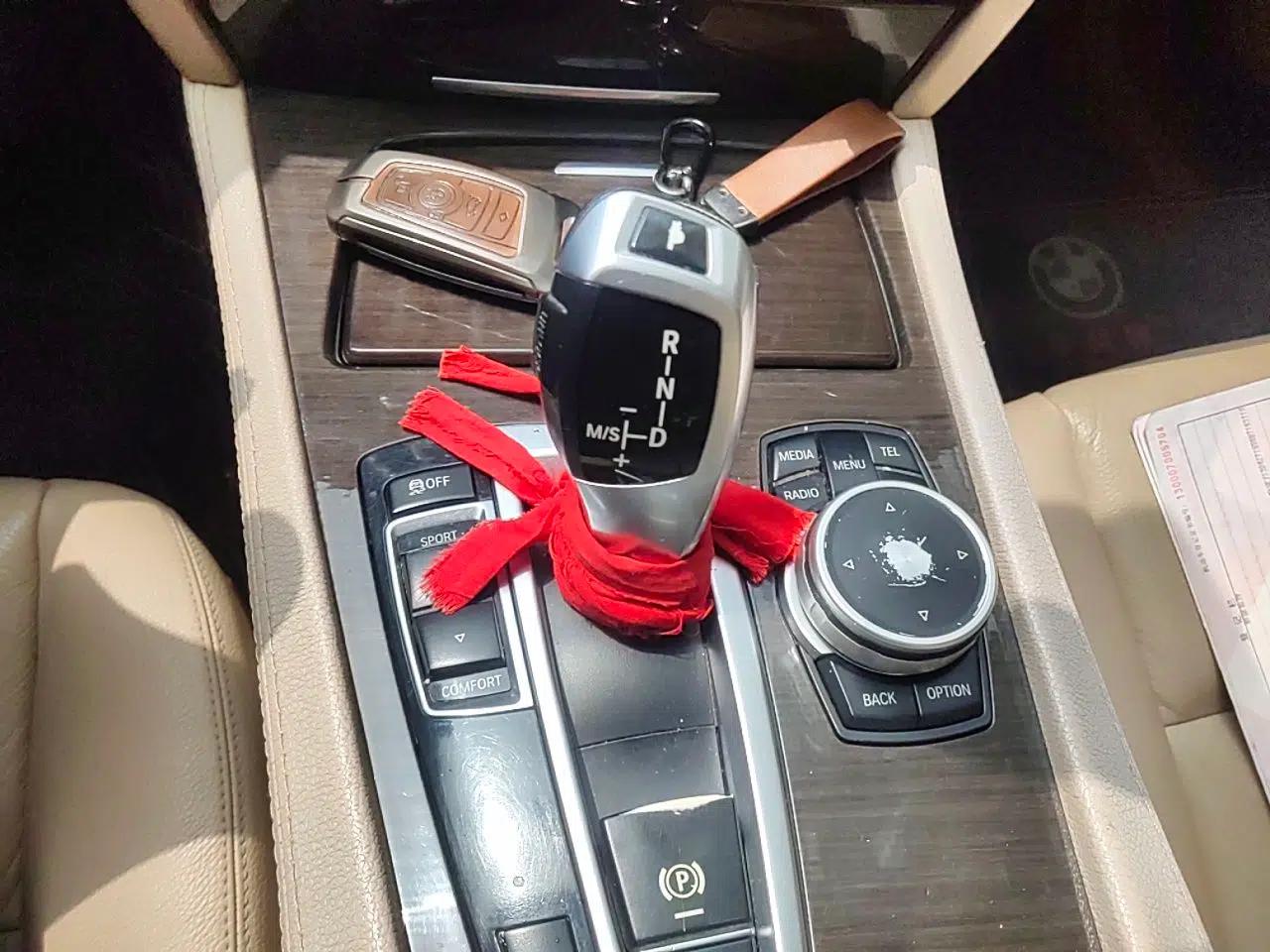 BMW 7 Series 2009 730Li Leading Model — миниатюра 15