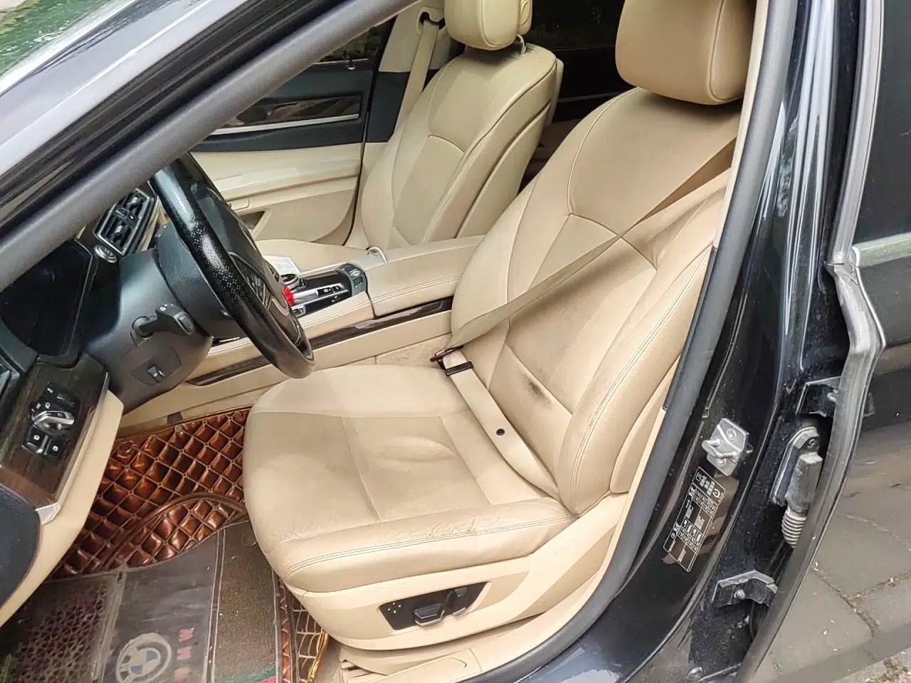 BMW 7 Series 2009 730Li Leading Model — миниатюра 16